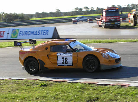 Lotus Sport Elisen der ellers bygget til langdistance løb - ville ikke køre langt denne weekend.